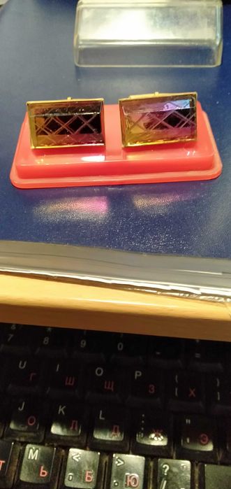 Продам запонки мужские