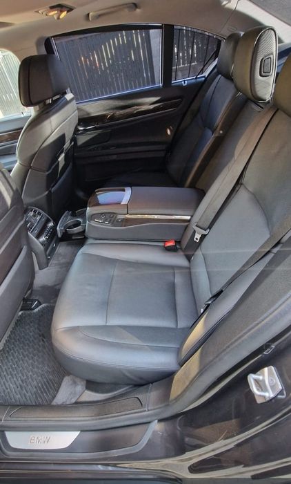 BMW 740 X DRIVE 2011