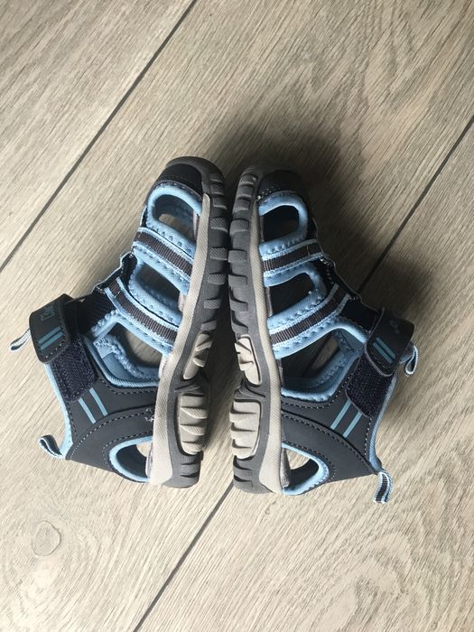 Нови детски сандали 25 , 28,5 и 28/29