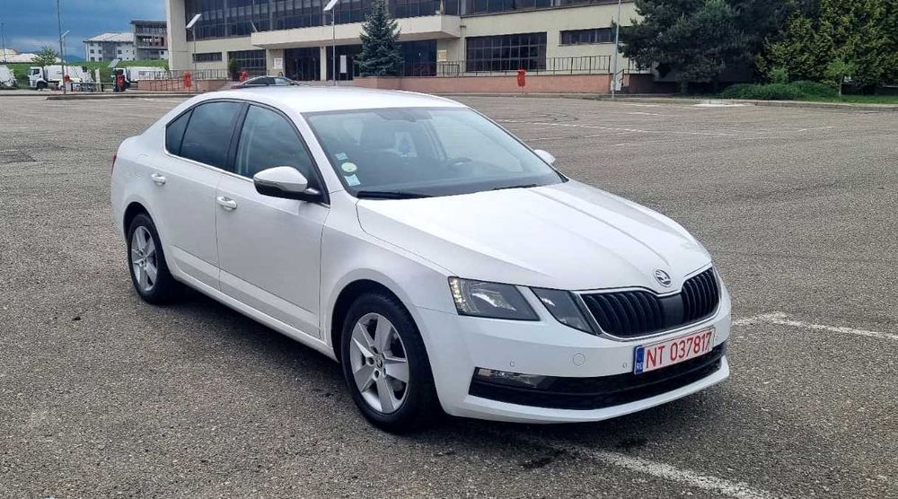 SKODA Octavia 2018 — imagine 2