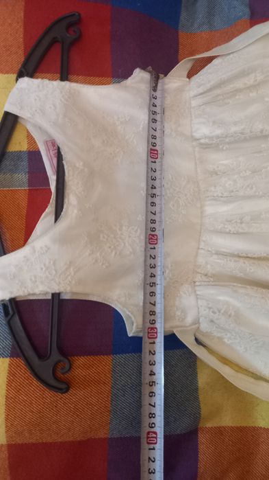 Платье нарядное на 6-7 лет.