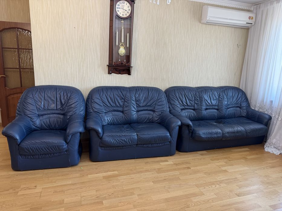 Мягкий кожанный уголок