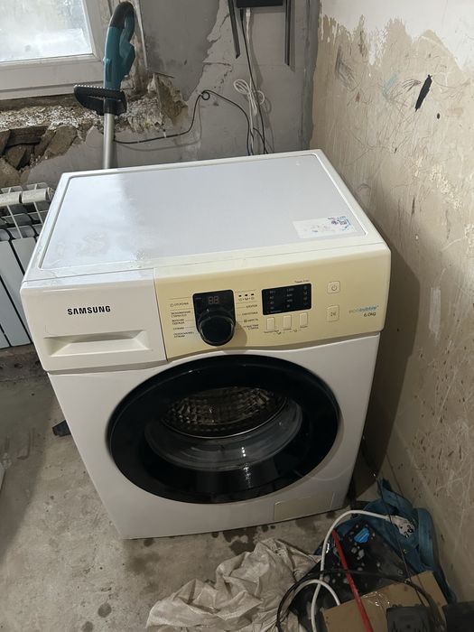 продам стиральную машину samsung