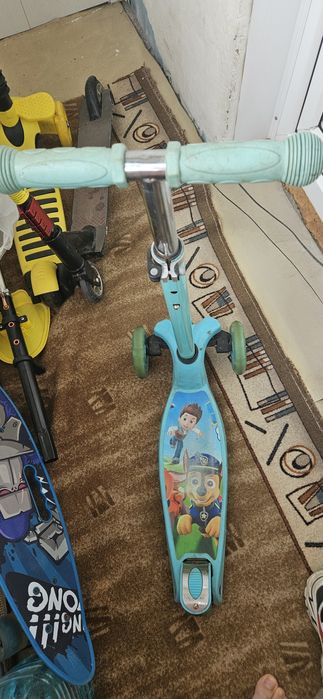 Продам самокаты и скейт