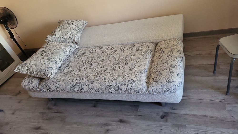 Продаётся диван раскладной  раздвижной