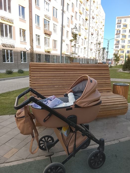 Коляска оникс бу два в одном