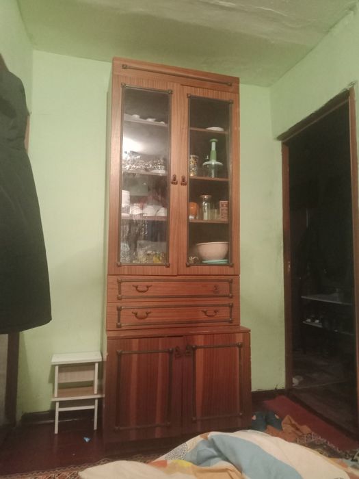 Продам буфет новыи