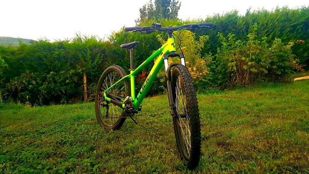 Vând bicicletă mtb Cube aim