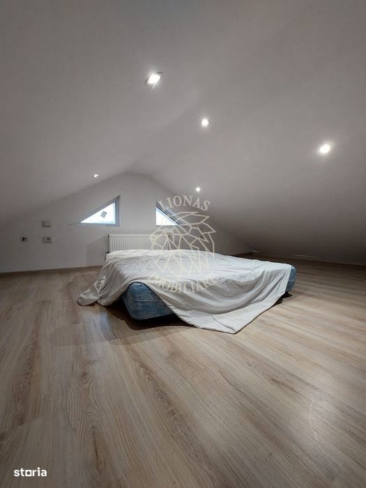 Apartament 3 camere 65 mp+pod 35 mp- Zona Sensul Vechi