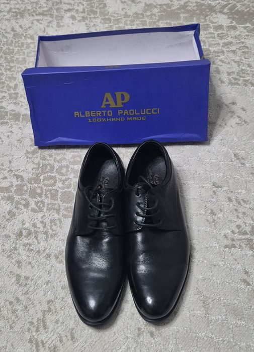 Немедленно продаётся мужские туфли!!!