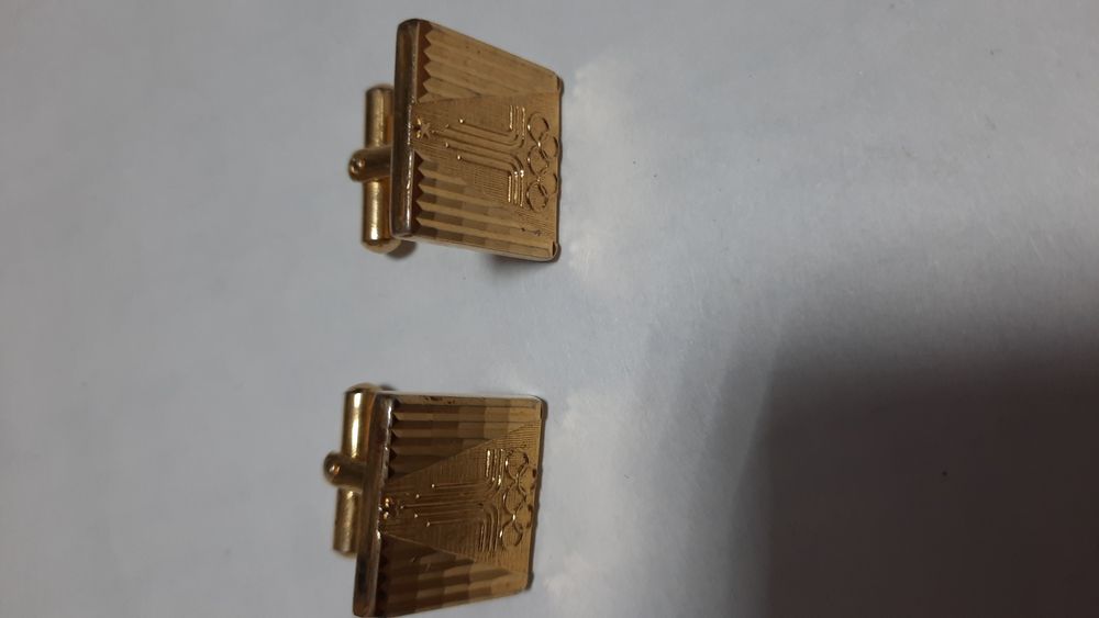 Продам запонки мужские