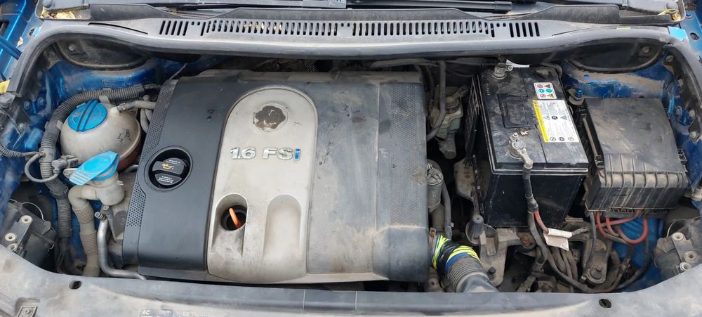 Dezmembrari Volkswagen Touran 1.6 FSi cod BAG