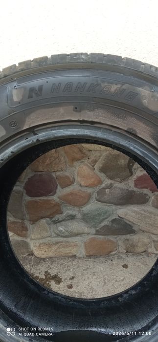 se vinde 4 cauciucuri pentru Suzuki Vitara 255/60/15 aproape noi