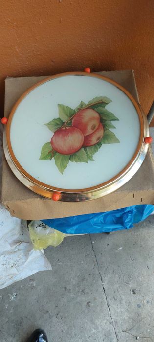 Диван венские стулья дет кровать и полуторка тренажер будка для собаки