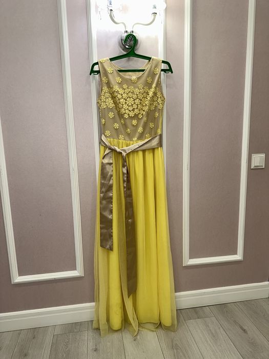 Нарядное платье летнее