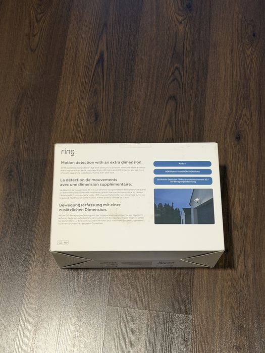 Чисто нови камери Ring Floodlight Cam Wired Pro with Birds Eye