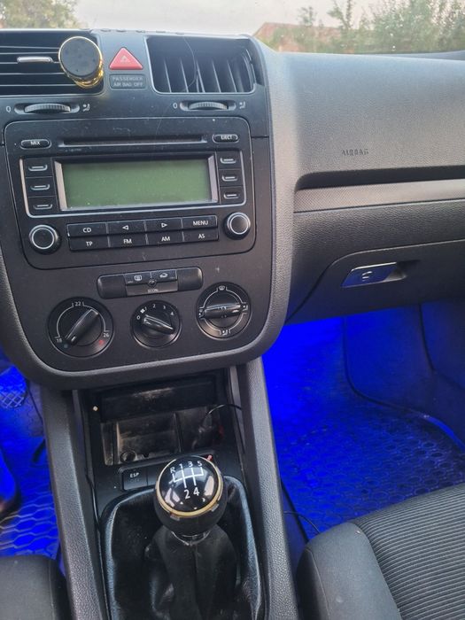 Vând golf 5 urgent