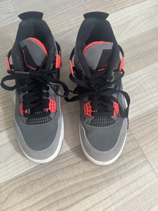 Jordan 4 infrared