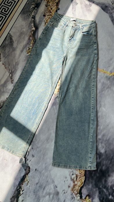 Голубые джинсы DENIM