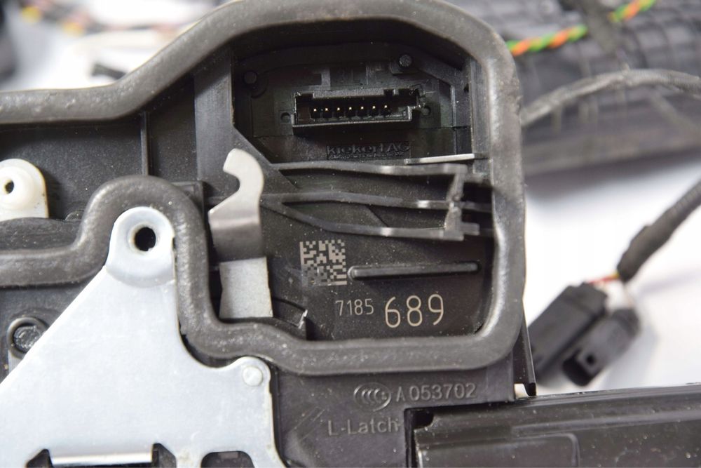 BMW F01 F02 f10 f11 брави Софт Клоус