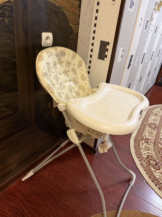 Стульчик для кормления