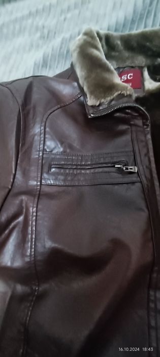 Куртка осенняя.    .