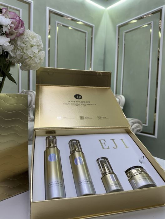 Eji Anti-Wrinkle Facial Set набор по уходу за лицом для женщин