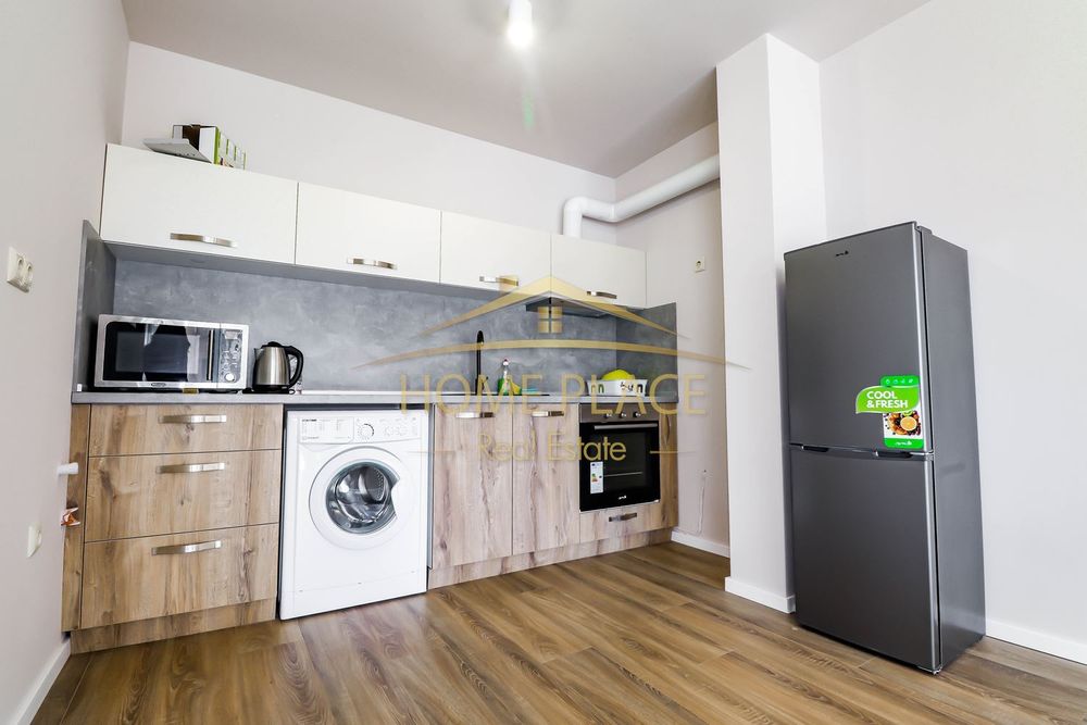 Дава се под наем Двустаен апартамент в Варна, Колхозен пазар - 65 кв.м за 598.23 € - Снимка #1