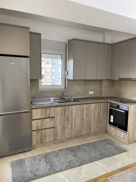 Дава се под наем Тристаен апартамент в Пловдив, Кючук Париж - 95 кв.м за 448.8 € - Снимка #3