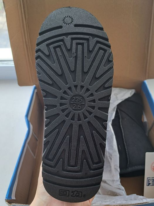 Новые угги 35 размер