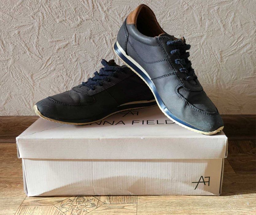 Кожаные кроссовки. Размер 38.