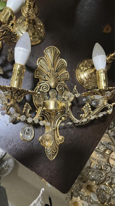 Люстра и бра