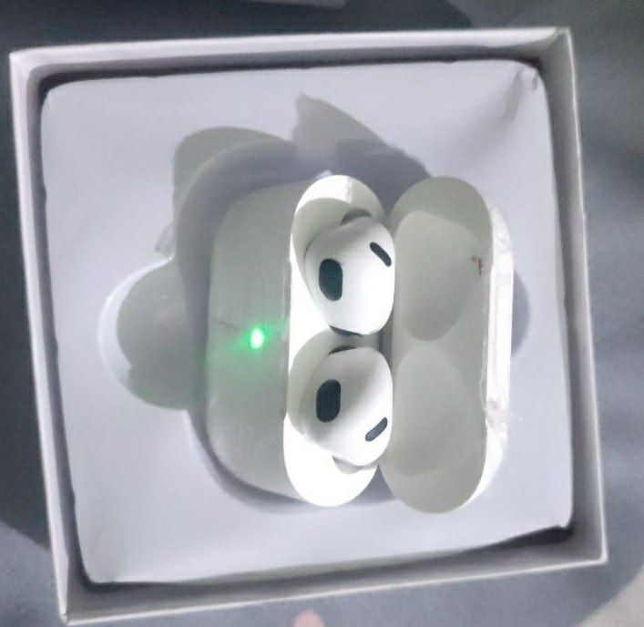 Air pods 3 yndi ochilmagan