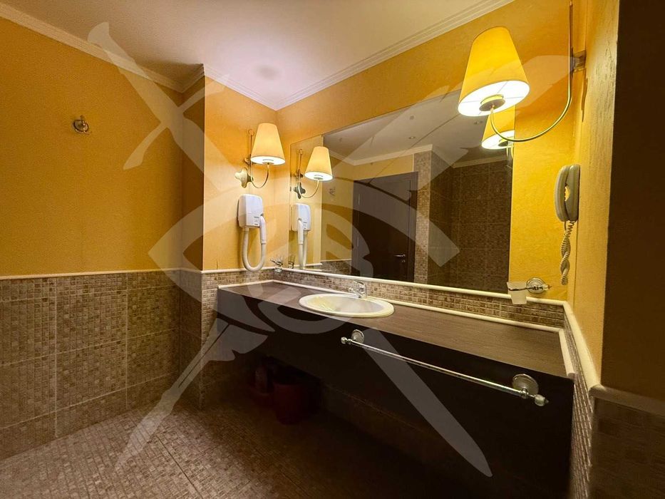 Продава се Тристаен апартамент в к.к. Слънчев бряг - 70 кв.м за 1258 €/кв.м - Снимка #4