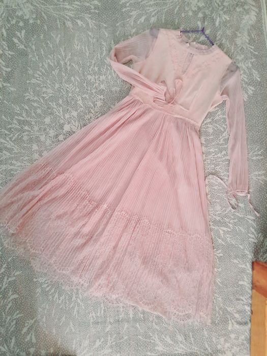 Pushti asal ko'ylak.qizlarimiz uchun.