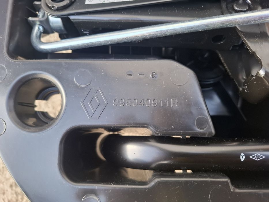 Резервна гума Патерица Бандажка за Рено Каптюр Renault Captur