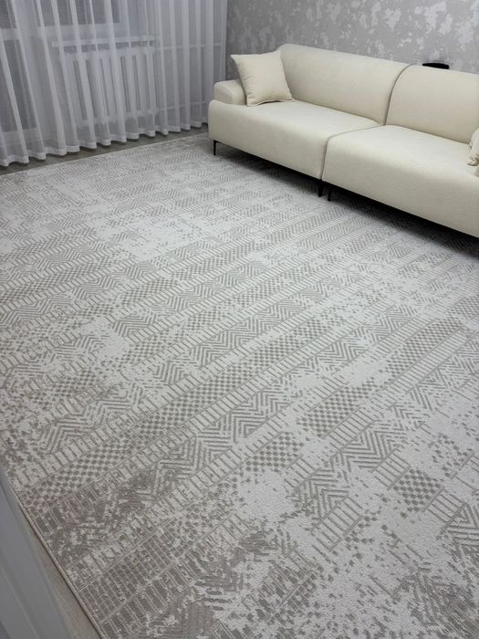 Продам ковер 300 на 400 см