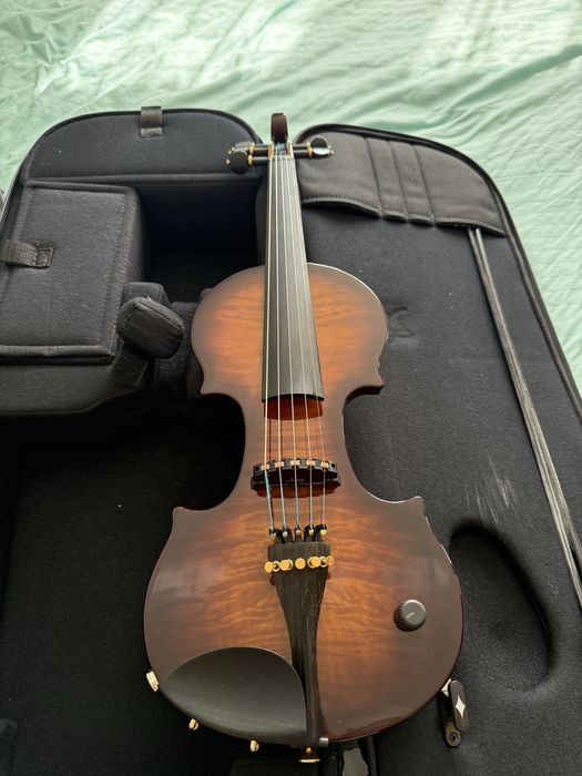 Vand Vioara ZETA CV45 originala Simleu Silvaniei • OLX.ro
