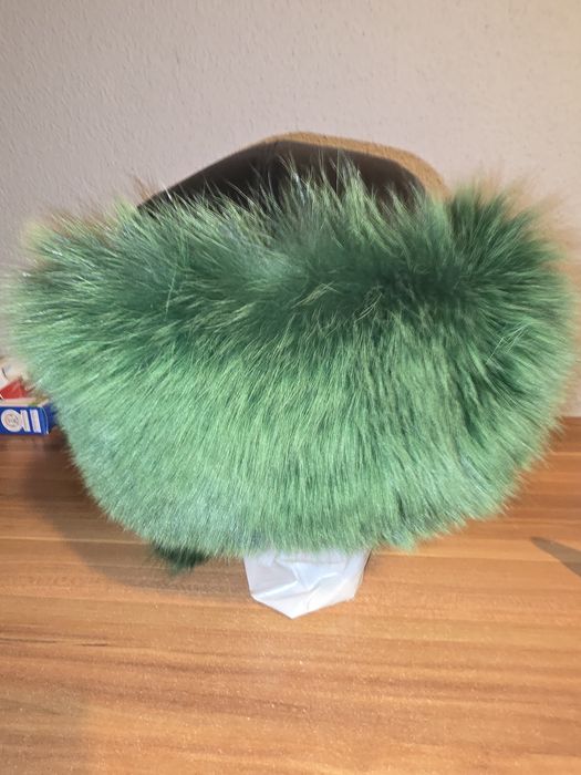 Căciulă din vulpe si piele naturală + fular asortat