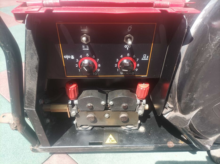 Механизм подачи проволоки Lincoln Electric Linc Feed 33 (LF-33)