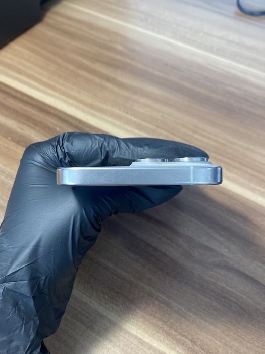 iPhone 15 Pro Max • 256 GB • Natural Titanium