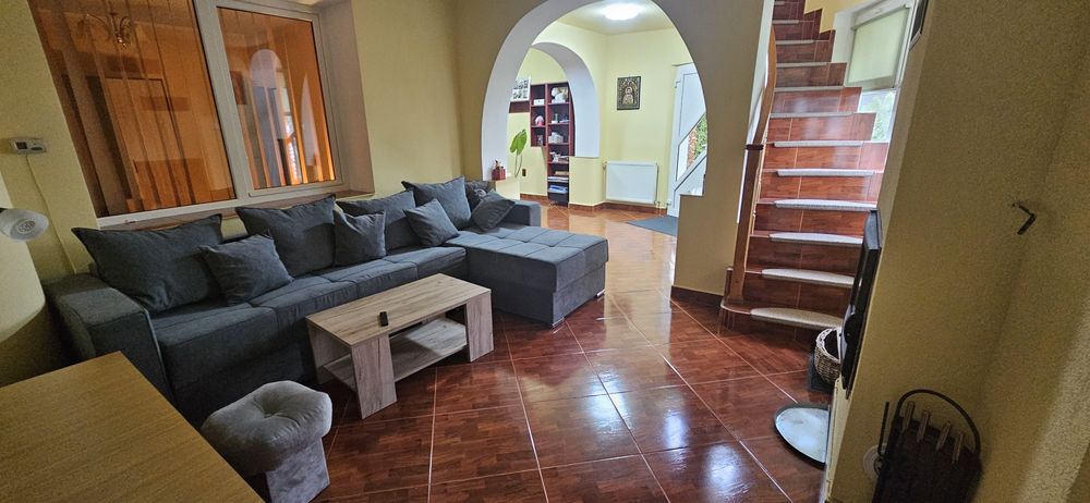 Casa de vanzare in CETATE zona foarte linistita
