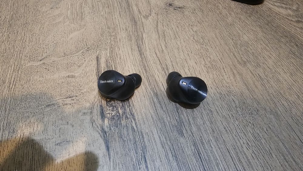 Casti Technics EAH-AZ80