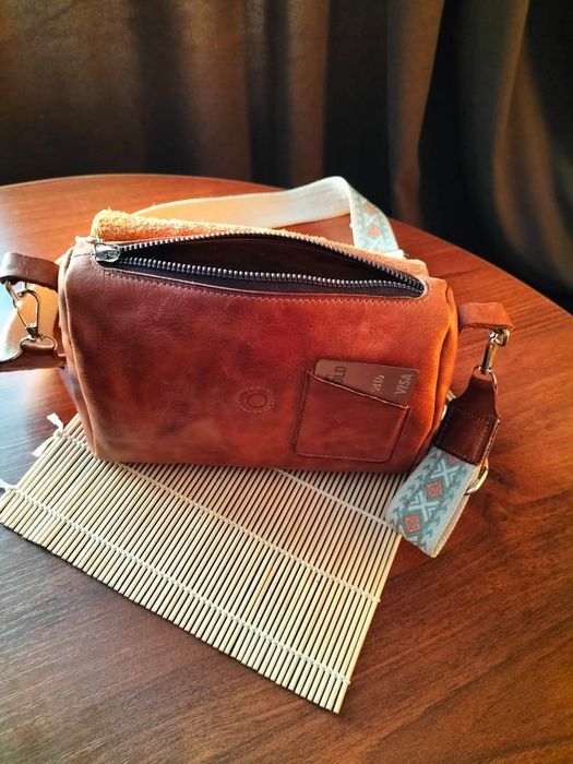 Сумка -(KISSER)-Кожаная