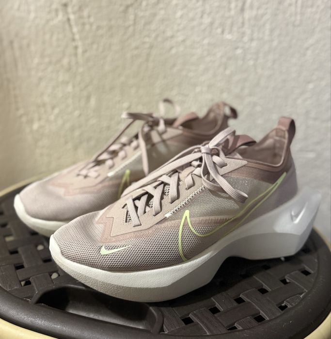 Дамски маратонки Nike