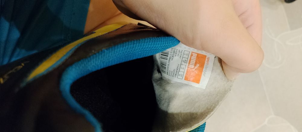 Продам бутсы puma