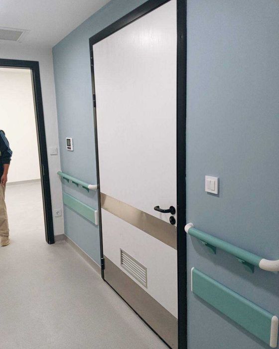 Двери медицинские: для поликлиник, больниц , учреждений и операционных