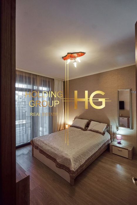 Продава се Тристаен апартамент в Варна, Бриз - 150 кв.м за 1927 €/кв.м - Снимка #8