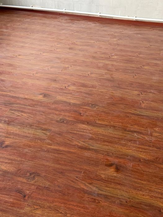 Ламинат+ плинтус