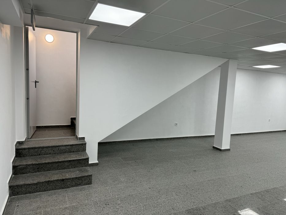 Дава се под наем Магазин в Асеновград - 180 кв.м за 612 € - Снимка #7